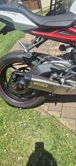 Triumph street triple (16 tis km) - 10