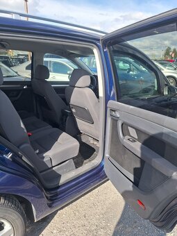 Volkswagen Touran 1.9 TDI 77Kw Highline 7MÍST - 10