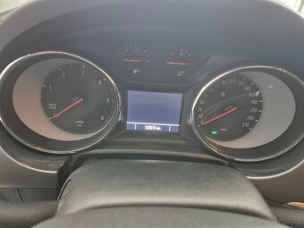 Opel Astra 1,6 CDTi 81kW Excite ST - 10