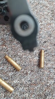 ME38 Magnum 4.5D + plnič nábojů+ 3 ks nábojů - 10
