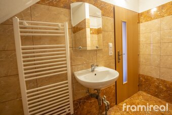 Prodej, Restaurace, 1593 m² - Šatov, ev.č. 00652 - 10