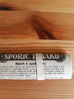 Starý vojenský kompas, pouzdro na cigarety aj. - 10