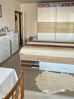 POMOC MLADÝM ZAČÍNAJÍCÍM RODINÁM - 10