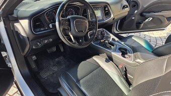 Dodge Challenger 5,7 R/T HEMI r.v. 2019 najeto 34 tkm - 10