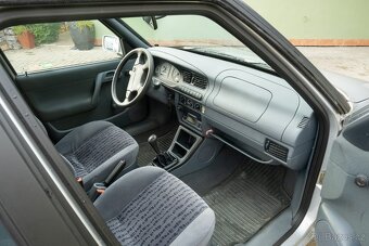 Škoda Felicia 1.6 GLX s KLIMATIZACÍ a SERVOŘÍZENÍM - 10