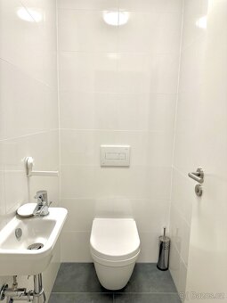 Prodej, byt 2+kk, 49 m, Poděbradská 1026/52, Praha - Vysočan - 10