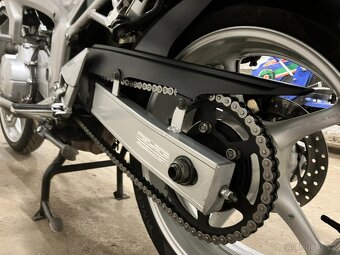 Yamaha FZ6 FAZER - 10