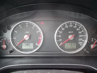 Ford Mondeo 2.0 Duratec - 10