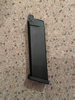Airsoft WE Glock 18C - 10