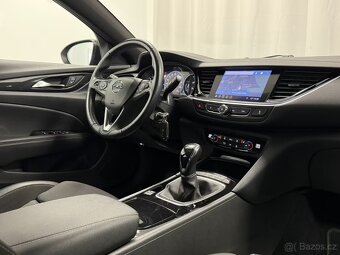 Opel Insignia B Sports Tourer Business 2.0D 128kW 01/2022 - 10