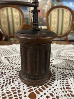 Starožitný kávový mlýnek přelom 19./20. století - 10