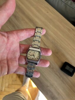 Mechanické hodinky Raketa TV - 10