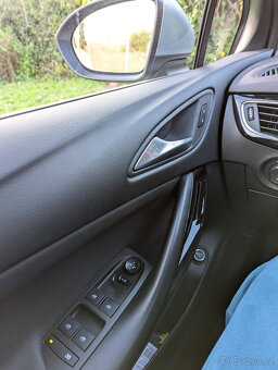 OPEL ASTRA ST ULTIMATE 1.5 CDTi AUTOMAT (2020) - 10
