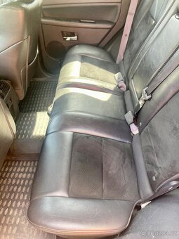 Prodám Jeep Grand Cherokee Limited 3.0 CRD 160kw, r.v. 2010 - 10