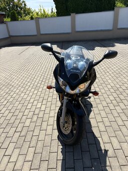 Suzuki Bandit 600 - 10