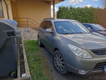 Prodám Hyundai ix55 3.0crdi ...7 mistne - 10