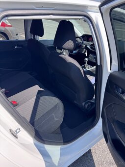 Peugeot 308 kombi 1.2 Pure Tech, 81 Kw, koupeno v ČR - 10