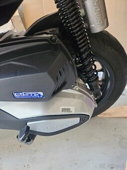 Honda ADV 350, r.v. 2022, naj. 2057 km,TOP stav Výfuk Mover - 10