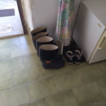 Starý nábytek z chalupy - 10