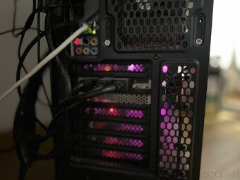 Výkonný herní PC i7-9700K / RTX 4060 Ti – vhodný jako dárek - 10