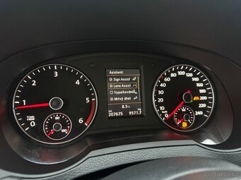 VW SHARAN 2.0 TDi DSG 4x4 LED KAMERA PANORAMA WEBASTO TAŽNÉ - 10