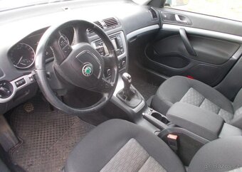 Škoda Octavia 1,6TDI nafta manuál 77 kw - 10