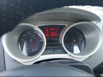 Seat Ibiza 1.4i-16v - 10