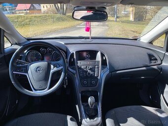 Opel Astra sports tourer 1.7 CDTi - 10