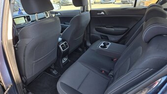 KIA SPORTAGE 1.6CRDi VISION 4WD 1MAJITEL ODP. DPH - 10