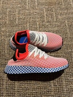 15x Dámské sportovní tenisky Adidas Deerupt Runner - 10