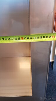 Prodám trezor v ocelovém rámu zabudovaný do nerezové skříně - 10