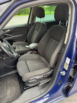 Opel Zafira 1.4T r.v 12/2105 LPG , 7 míst , tažné , - 10