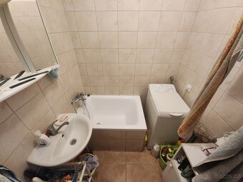 Prodej bytu 3+1, 74 m², třída SNP, Hradec Králové - 10