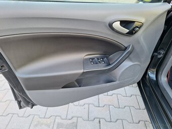 SEAT IBIZA 1.2 TSI 77 KW R.2011.NAJ 135 - 10