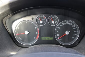 Ford Focus 1,6i 85KW, KLIMA, STK 9/2025, r.v. 2005 - 10