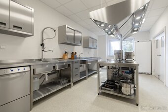 Prodej komerční objekt s ubytováním, Starý Jičín - 10