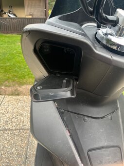 Honda PCX 125, POUZE 3000 km, Nová STK - 10