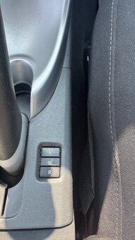 Toyota Auris - 10