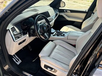 BMW X7 M50i 2019 - 10