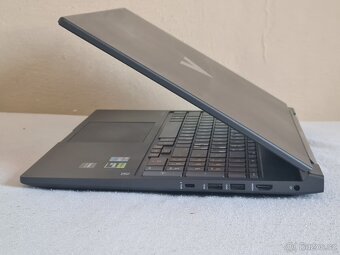 HP Victus 16,1" / 144 Hz / i7-13700H / RTX 4050 / 16 GB - 10