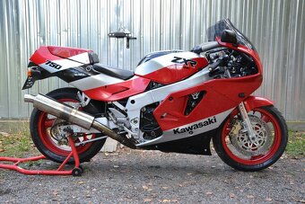 Kawasaki ZXR 750H2 - 10