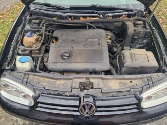 VW Golf 1,6 77kw - 10