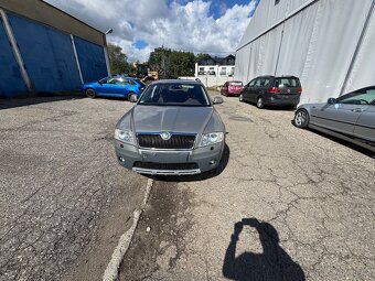 Skoda octavia 4x4 scout 2.0 tdi 2009 - 10