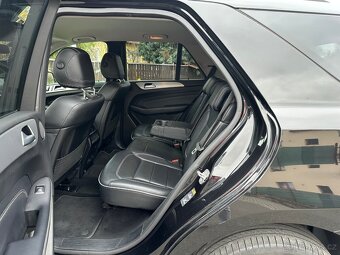 MERCEDES ML 350 CDI 190 kW BEZ MĚCHŮ RV2012 SERVIS POUZE MB - 10