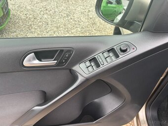 Volkswagen Tiguan 1.4 Tsi 90kw r.v.2014, Serviska Top Stav - 10