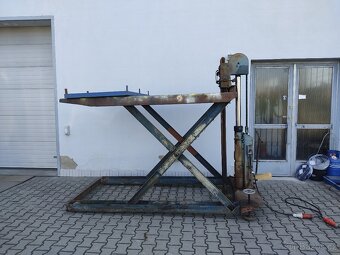 zvedák hever na auto 2.000kg ceny od 39.000,- - 10