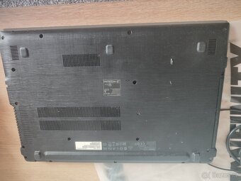 Prodám notebook značka Acer - 10