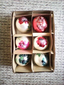 Retro skleněné vánoční ozdoby-11 krabic - 10