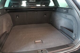 VW Passat 2.0TDI DSG 110kW 2020 | NAVI | DISPLAY | - 10