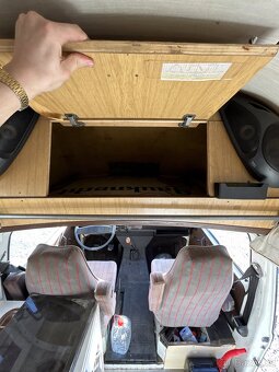 VW Transporter T3 s vysokou střechou - 10